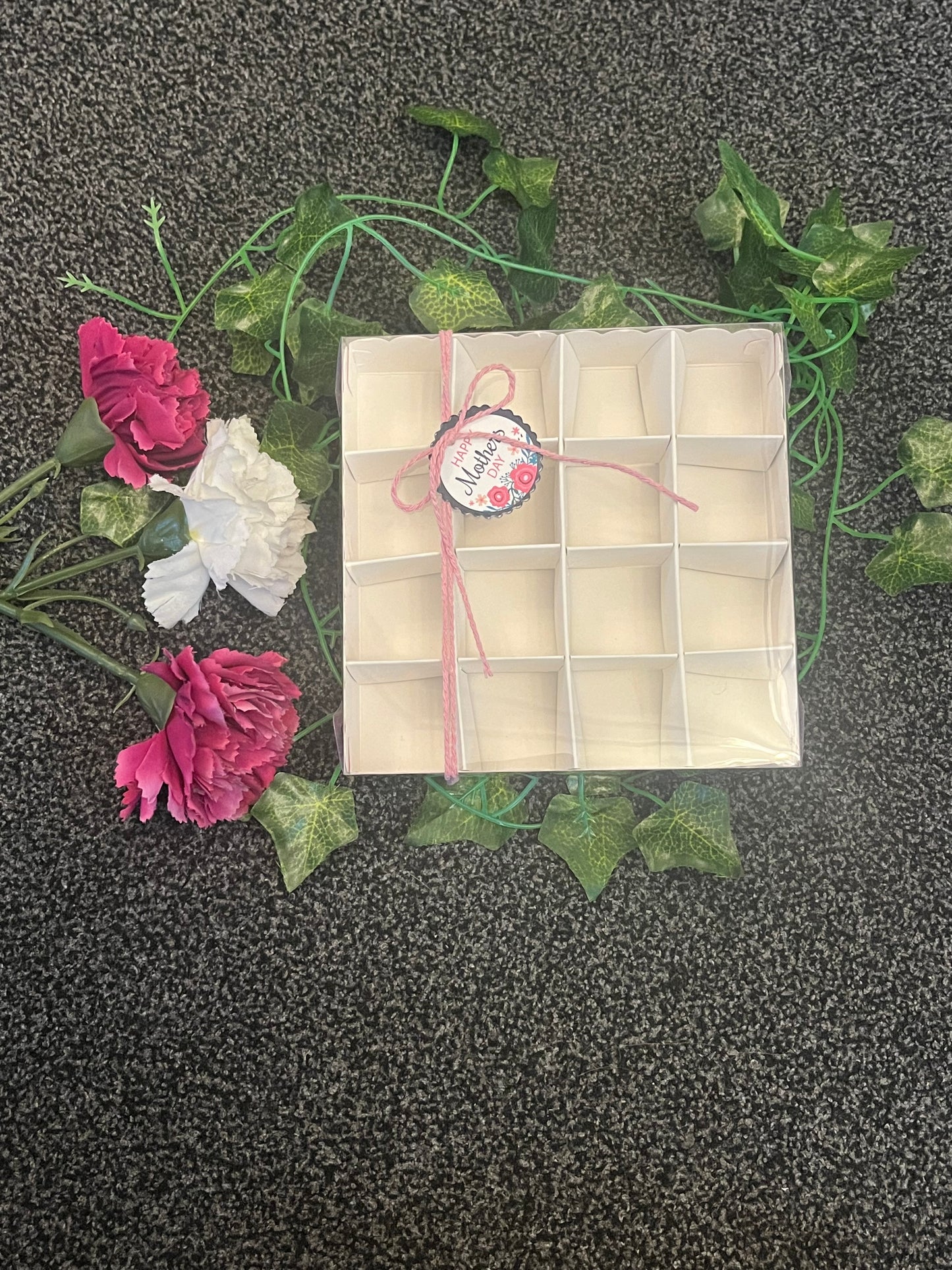 Mothers Day Theme Boxes -Assorted